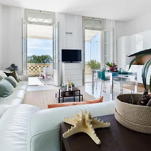 Holiday home Amazing Sea View Flat, Tirrenia