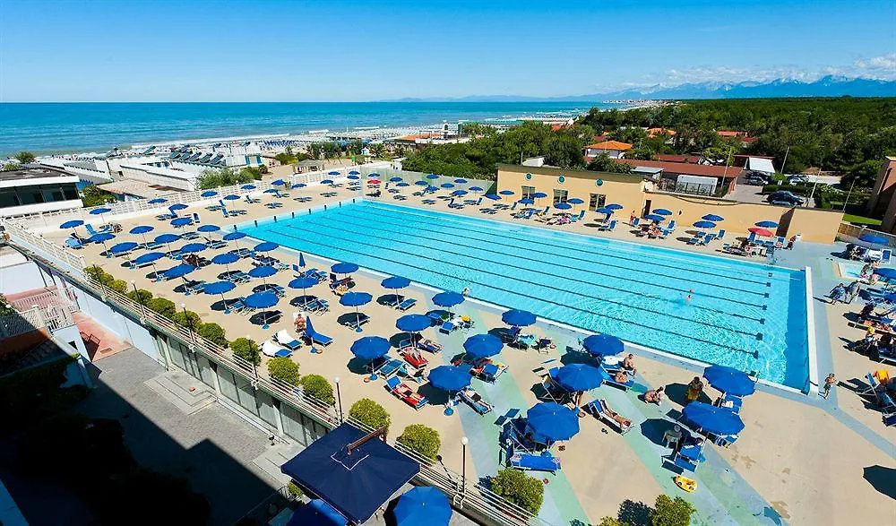Grand Hotel Continental Tirrenia Italy